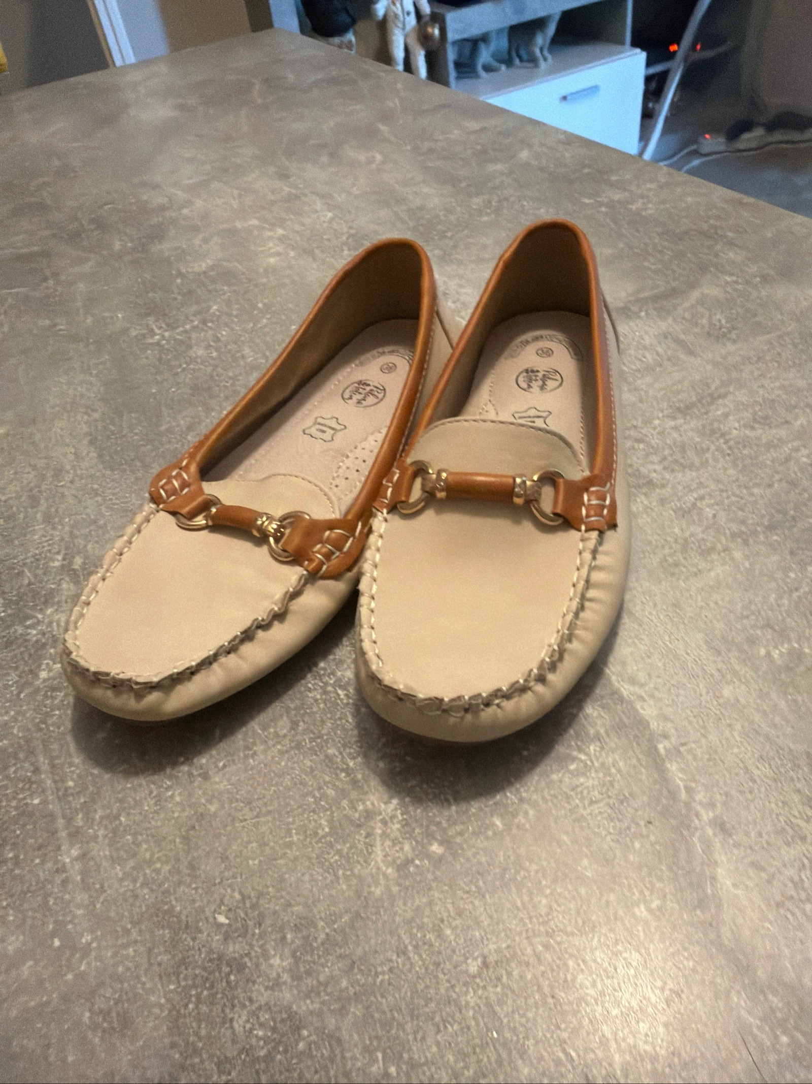 Dames beige nude mocassins maat 36 zeer goede staat – photo 2